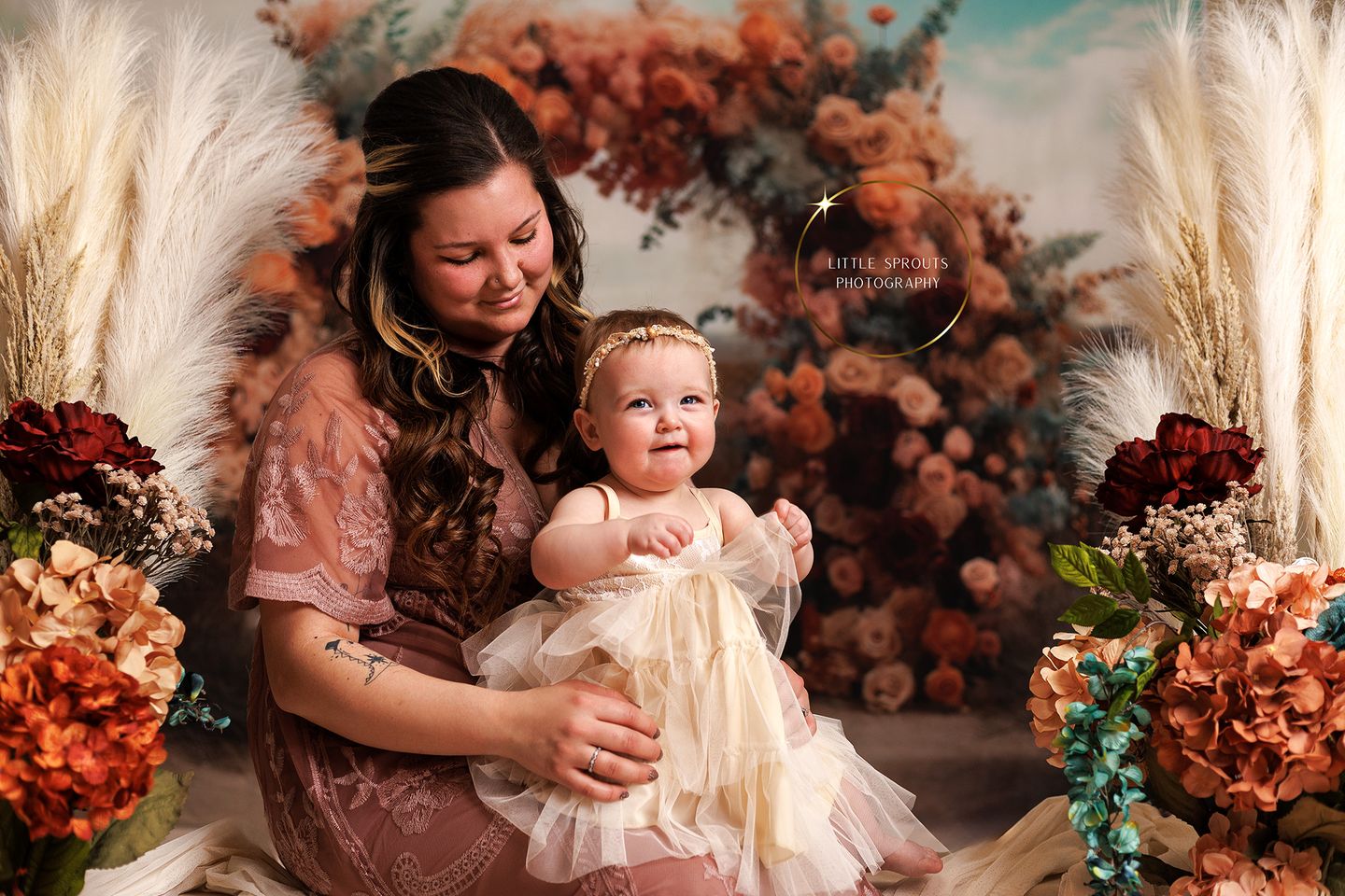 Kate Beaux-Arts Arche Florale Désert Montagne Toile de fond conçue par Mini MakeBelieve - Kate Backdrop FR