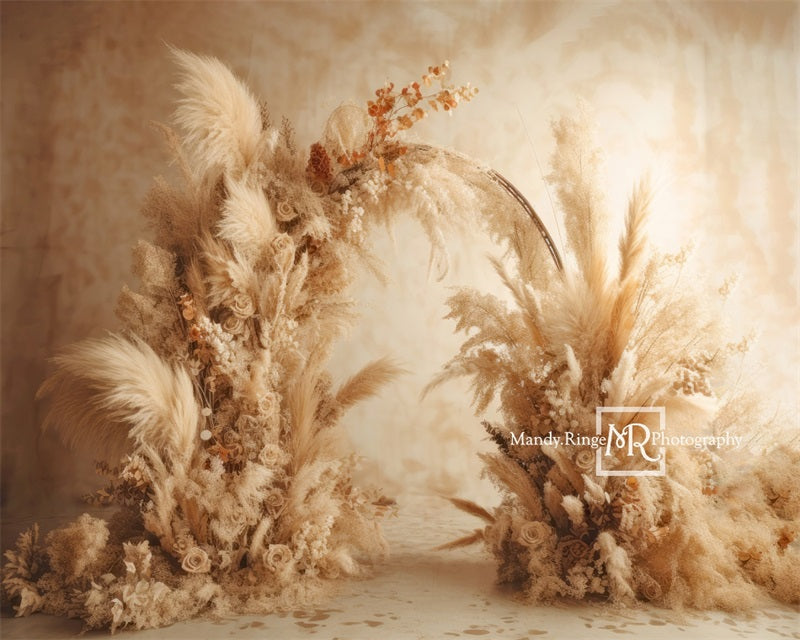 Kate Bohème neutre Séché Arche florale Toile de fond conçue par Mandy Ringe - Kate Backdrop FR