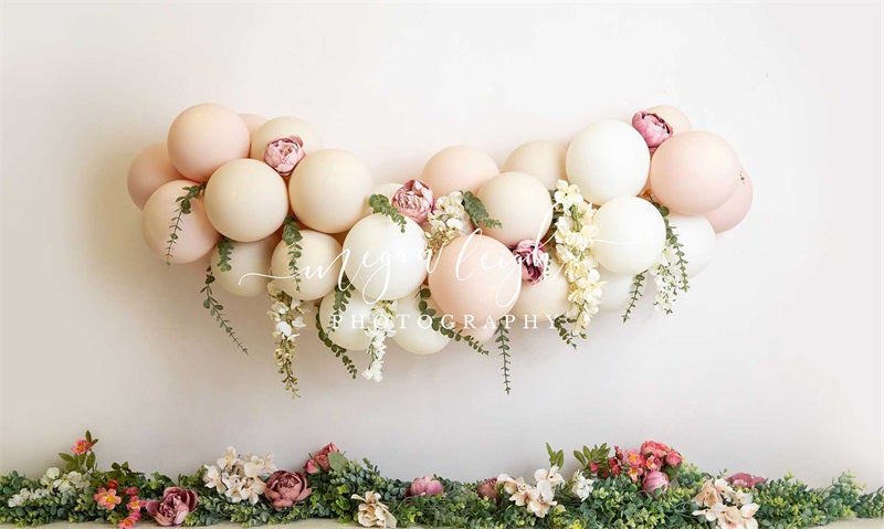 Kate Ballon Floral Avec Guirlande Anniversaire Toile de fond conçue par Megan Leigh - Kate Backdrop FR