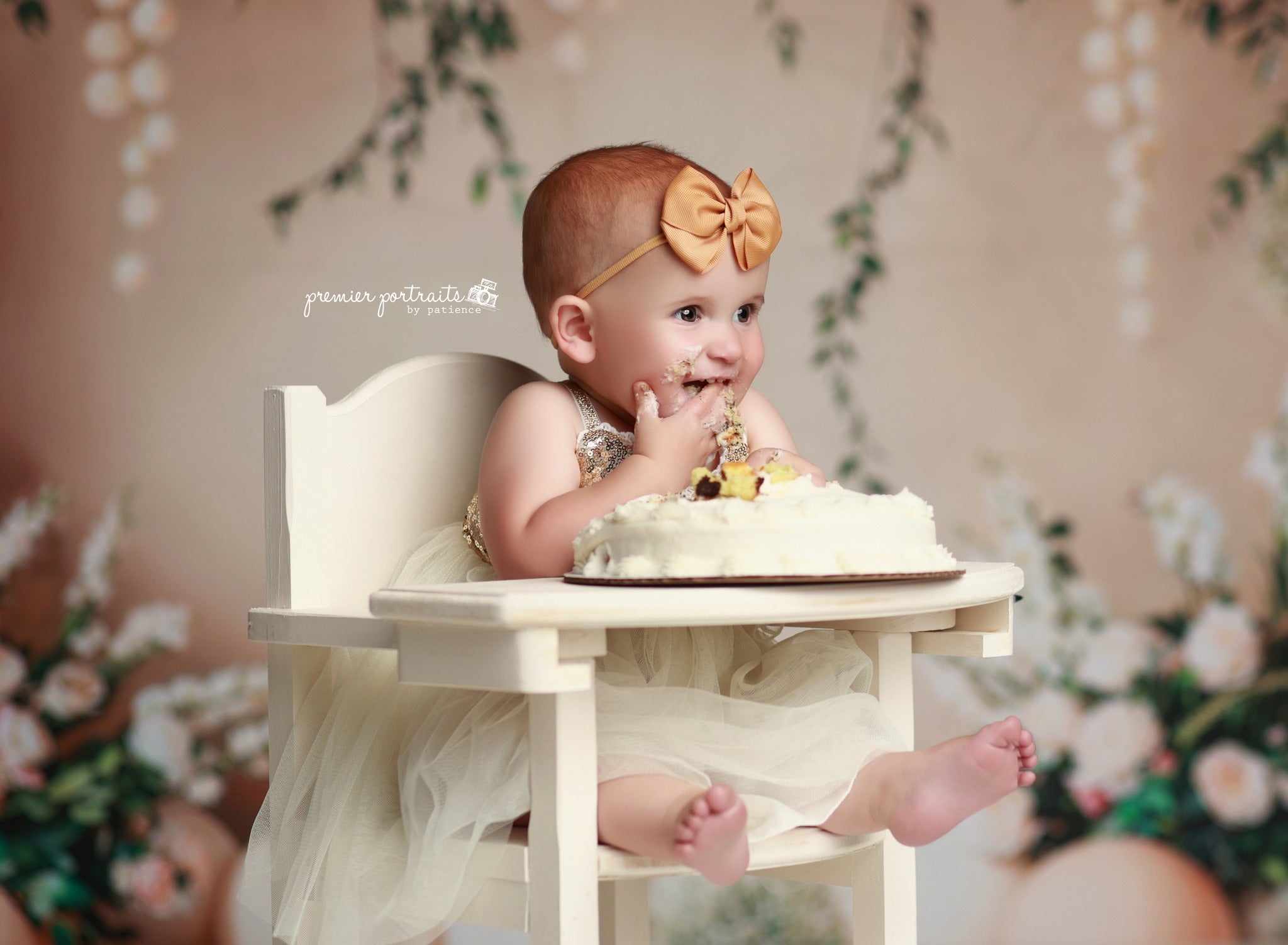 Offres Éclair-Kate Cercle de ballons Cake smash Beige Fleurs Toile de fond conçue par Emetselch - Kate Backdrop FR