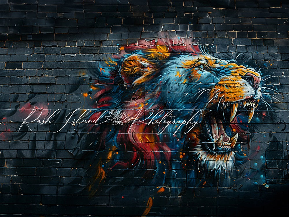 Kate Lion Féroce Graffitis Mur de briques Toile de fond conçue par Laura Bybee - Kate Backdrop FR