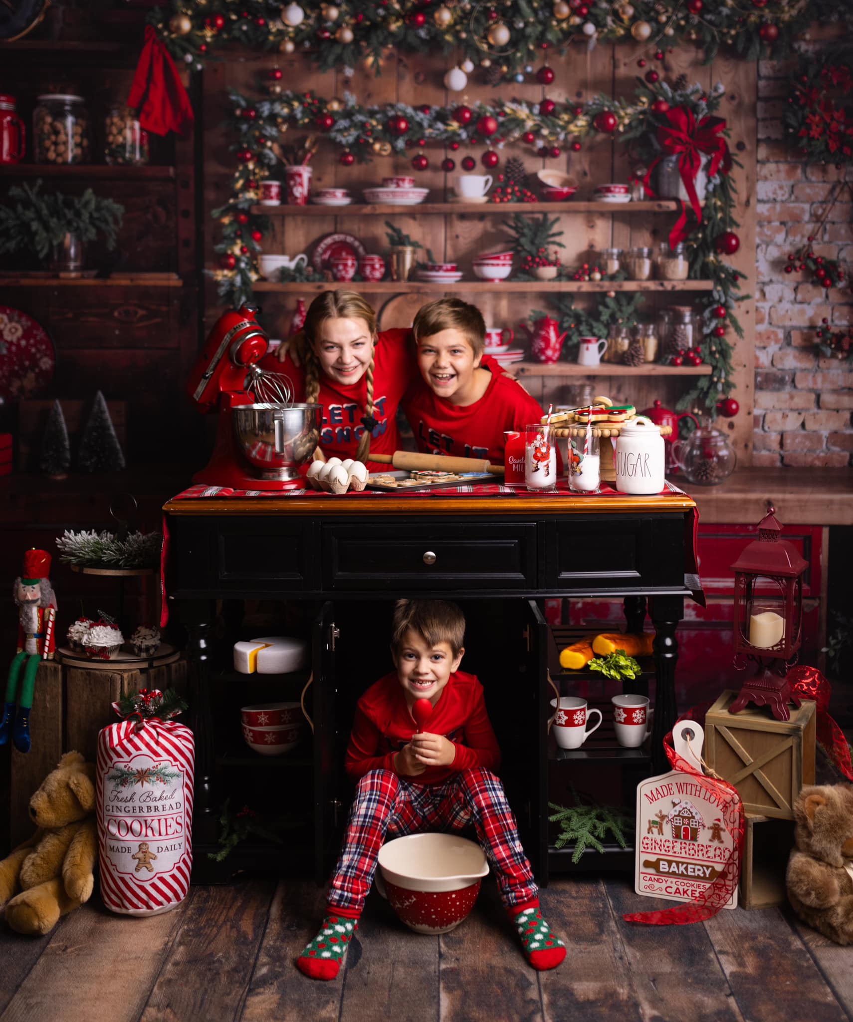 Kate Noël Cuisine Couronne Armoire Rouge Toile de fond+Brun Bois Sol Plancher Toile de fond - Kate Backdrop FR