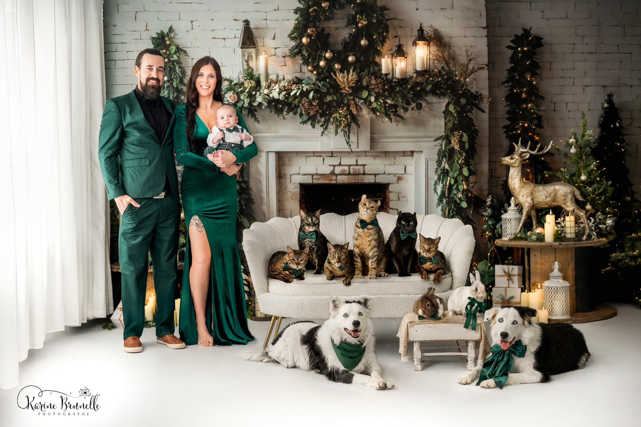 Kate Noël Intérieur Blanc Cheminée en brique Toile de fond conçue par Emetselch - Kate Backdrop FR