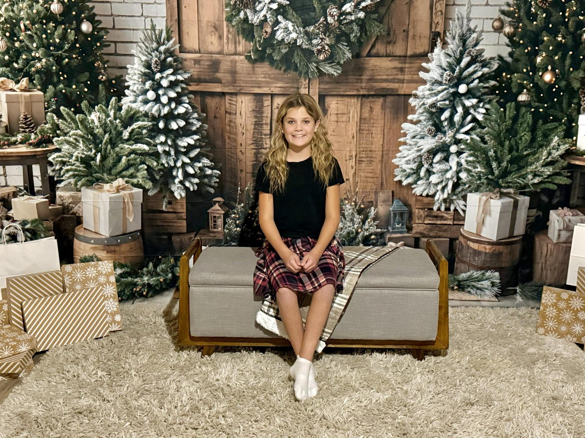 Offres Éclair #1 Kate Sapin de Noël Porte en bois Brun Grange Toile de fond conçue par Emetselch - Kate Backdrop FR