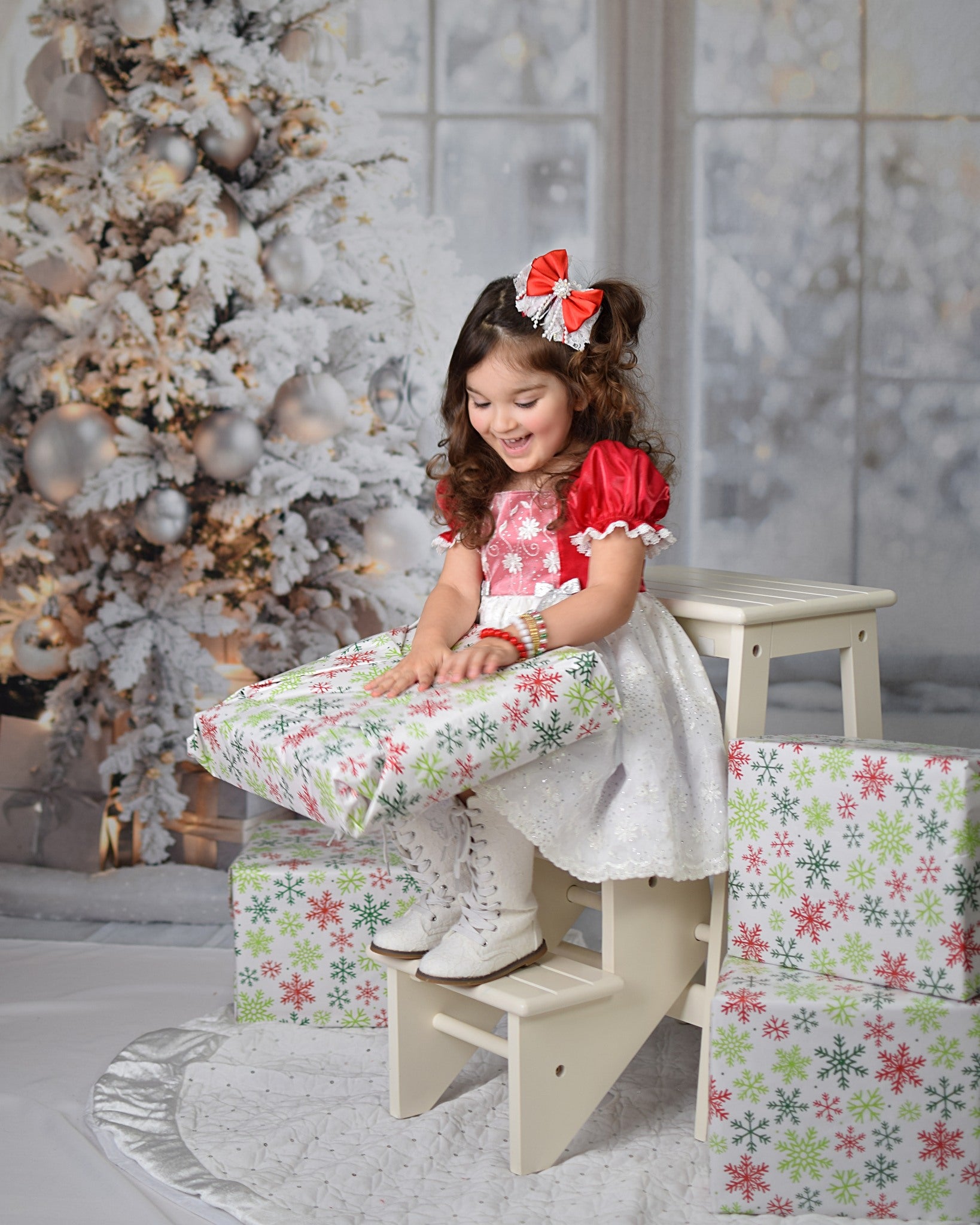 Kate Hiver Intérieur Blanc Sapin de Noël Fenêtre Toile de fond conçue par Emetselch - Kate Backdrop FR