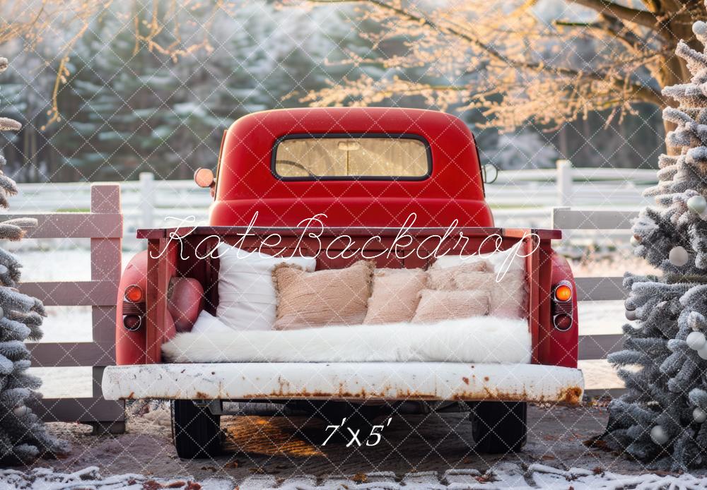 Kate Hiver Neige Camion Rouge Oreiller Toile de fond conçue par Mini MakeBelieve - Kate Backdrop FR