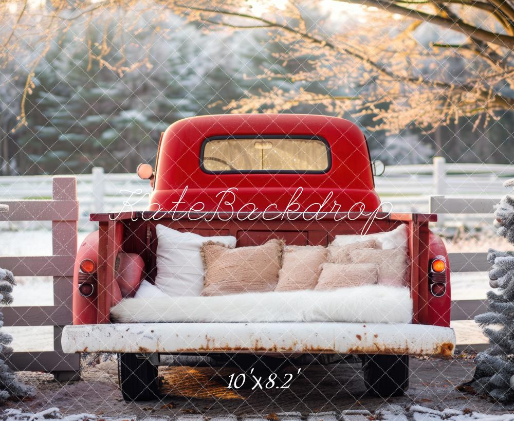 Kate Hiver Neige Camion Rouge Oreiller Toile de fond conçue par Mini MakeBelieve - Kate Backdrop FR