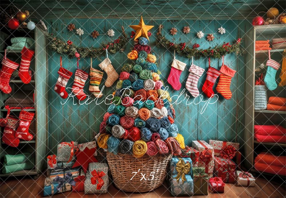 Kate Sapin de Noël Coloré Chaussettes Cadeaux Toile de fond conçue par Laura Bybee - Kate Backdrop FR