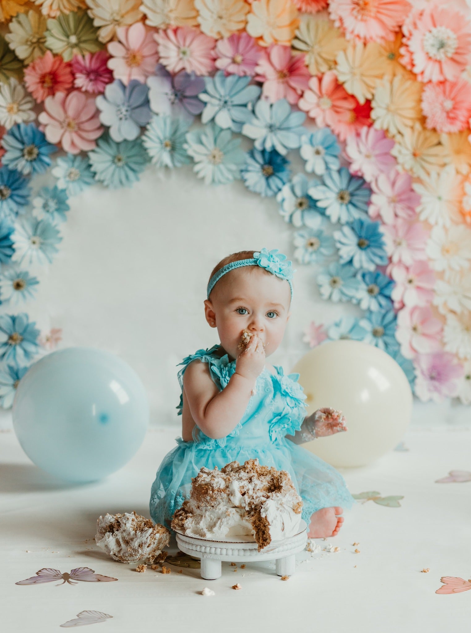 Kate Papier Arc-en-ciel Fleurs Papillons Toile de fond conçue par Kerry Anderson - Kate Backdrop FR