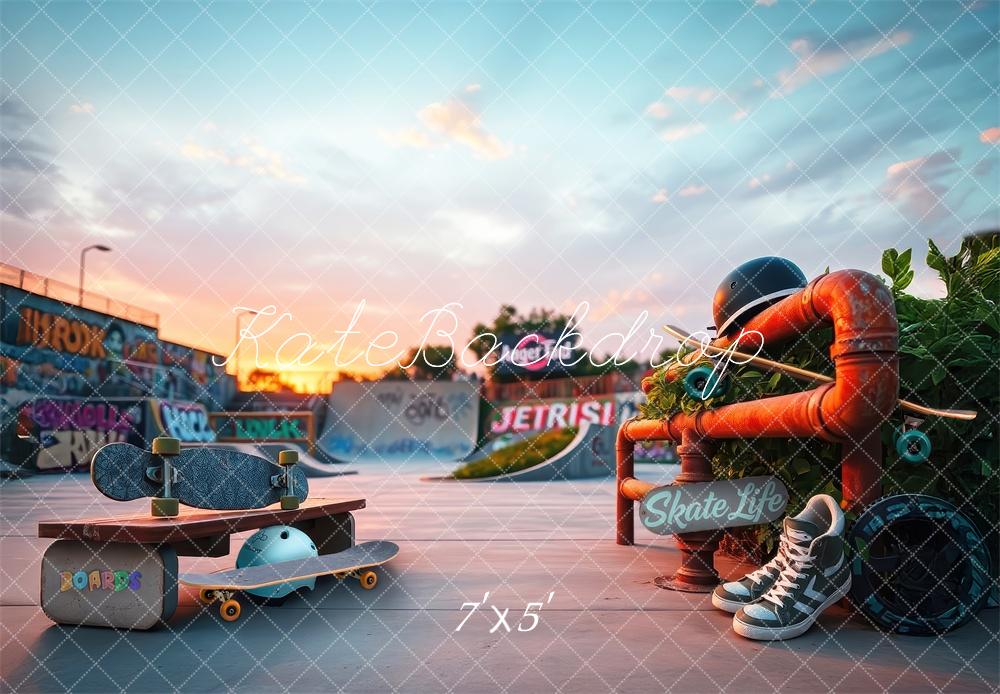 Kate Sports Skate Parc Graffiti Coucher de soleil Toile de fond conçue par Laura Bybee - Kate Backdrop FR