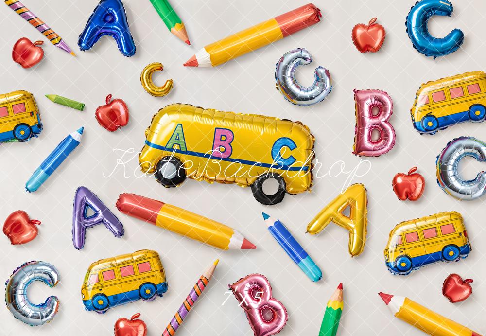 Kate Retour à l'école Ballons Alphabet Bus Toile de fond conçue par Emetselch - Kate Backdrop FR