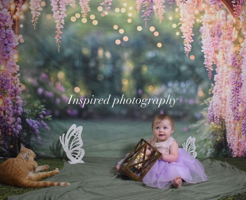 Kate Glycine Fleurs Jardin Lumières Mariage Toile de fond conçue par Kate Image - Kate Backdrop FR