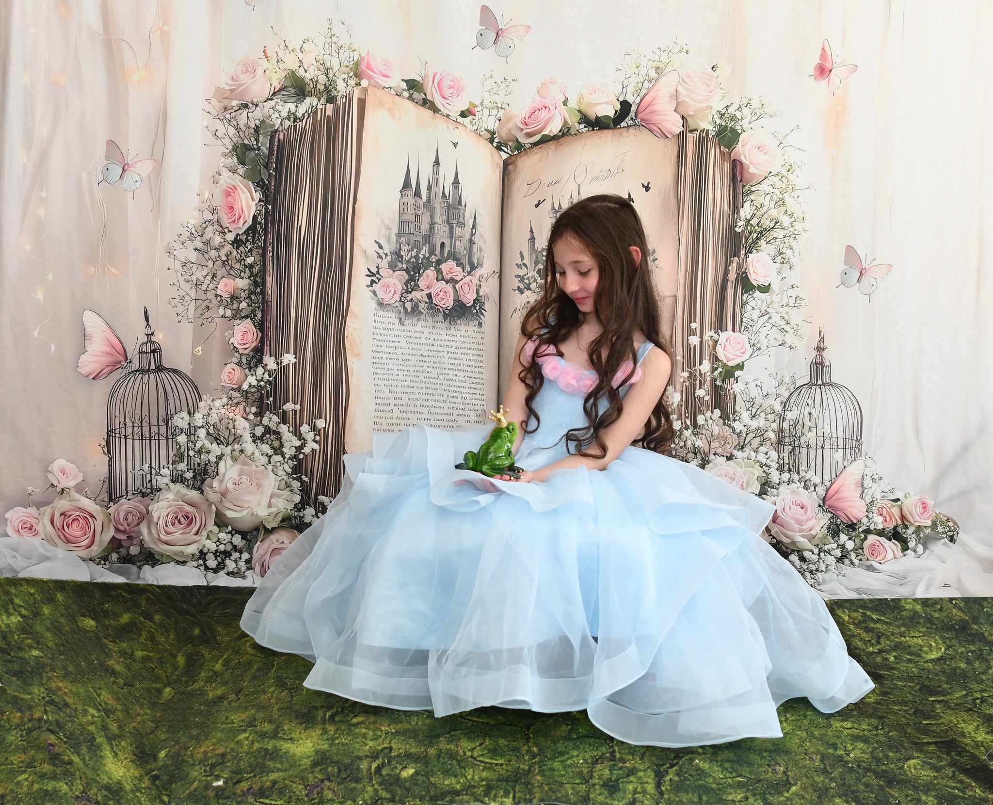 Kate Conte de fées Livre Fleurs Papillons Toile de fond conçu par Ashley Paul - Kate Backdrop FR