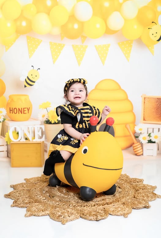 Kate Anniversaire Ruche Nid d'abeille Ballon Toile de fond conçue par Patty Roberts - Kate Backdrop FR