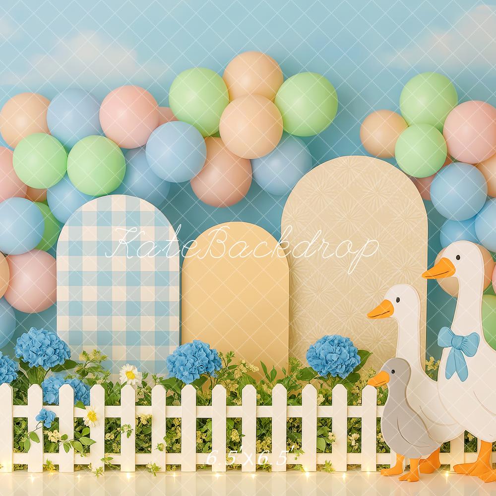 Kate Anniversaire Jardin Oies Pastel Ballons Toile de fond conçue par Patty Roberts - Kate Backdrop FR