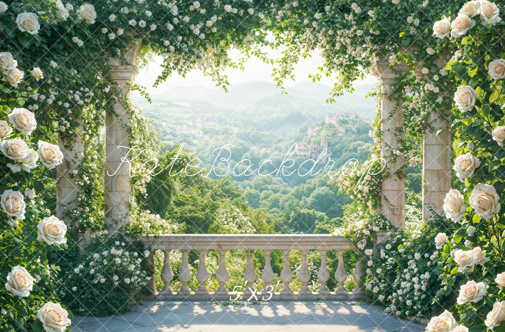 Kate Été Terrasse Fleurs Verdure Montagnes Toile de fond conçue par Emetselch