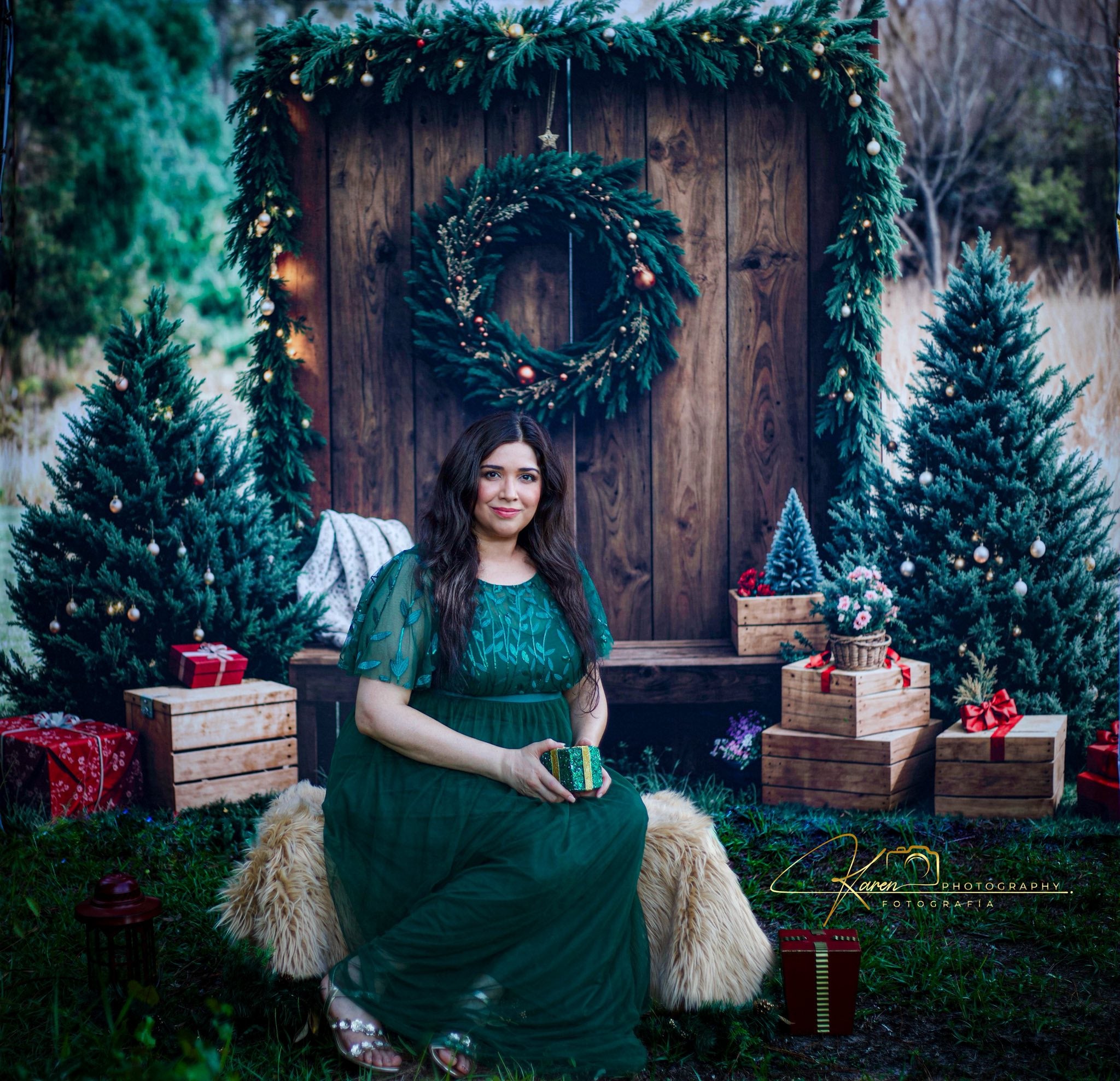 Kate Noël Forêt Rustique Porte en Bois Extérieur Toile de fond conçue par Emetselch - Kate Backdrop FR