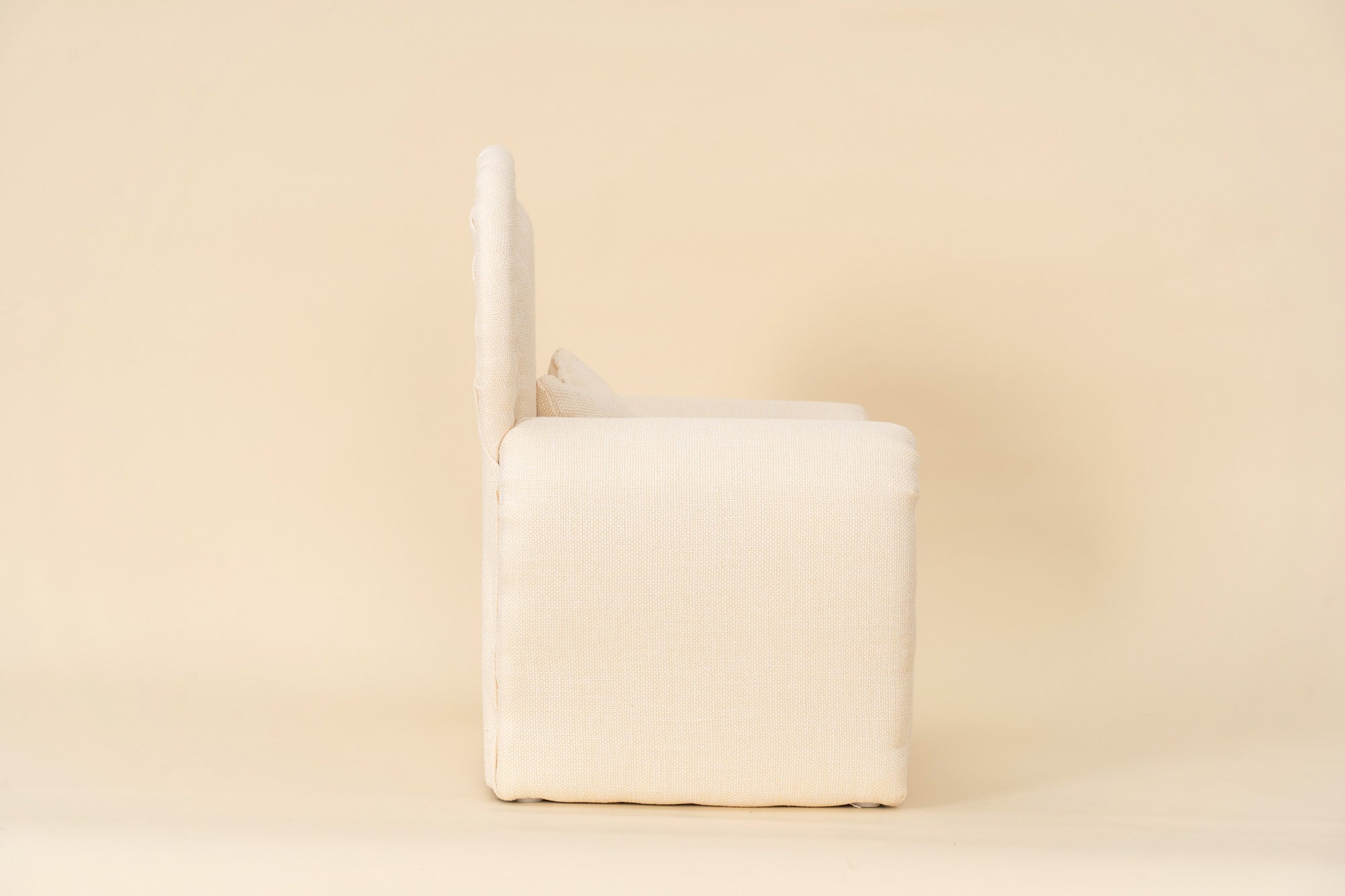 Kate Beige Mini Fauteuil en tissu avec Rivet Nouveau-né Accessoires de Photographie - Kate Backdrop FR
