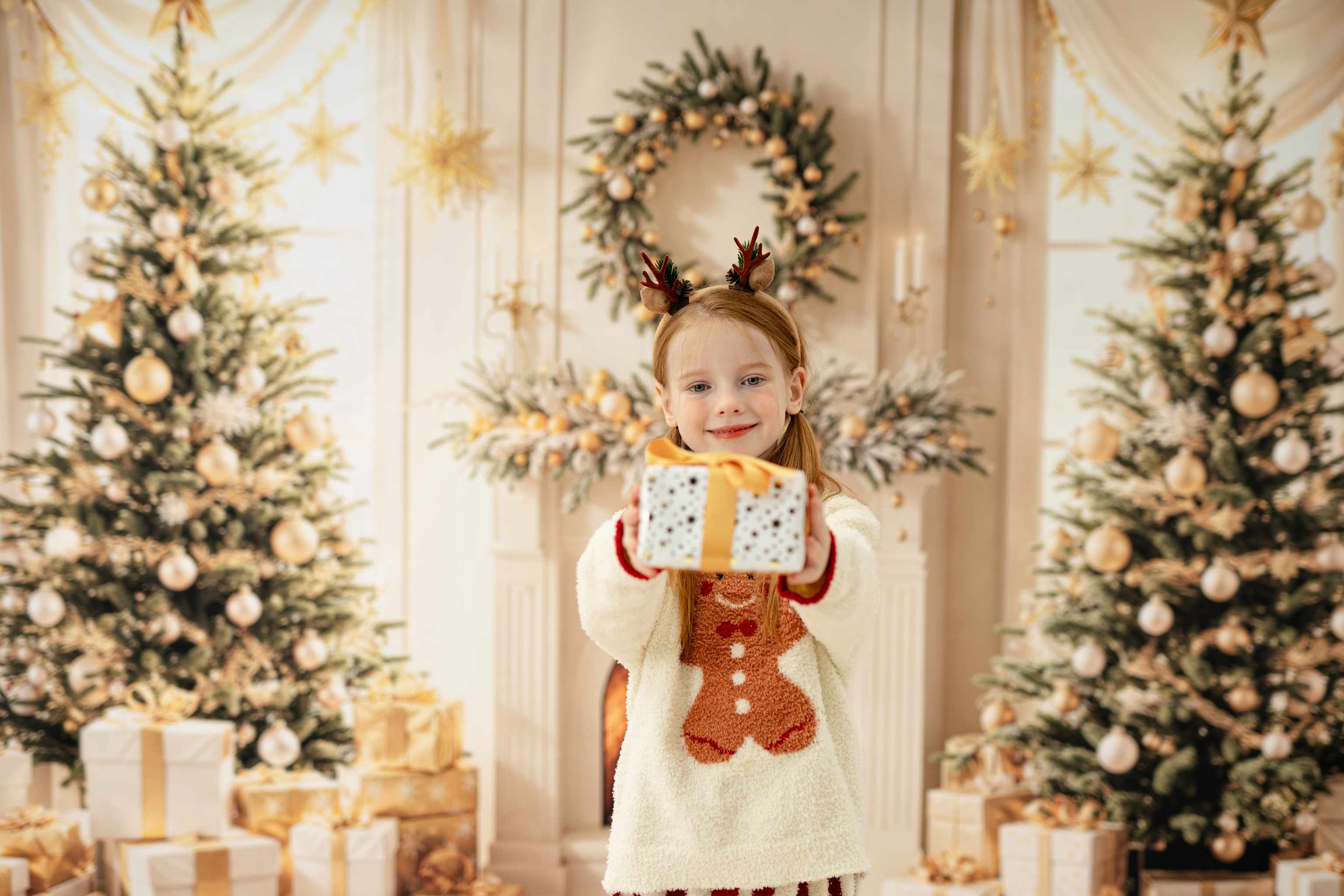 Kate Sapin de Noël Cheminée Doré Cadeaux Toile de fond conçue par Emetselch - Kate Backdrop FR