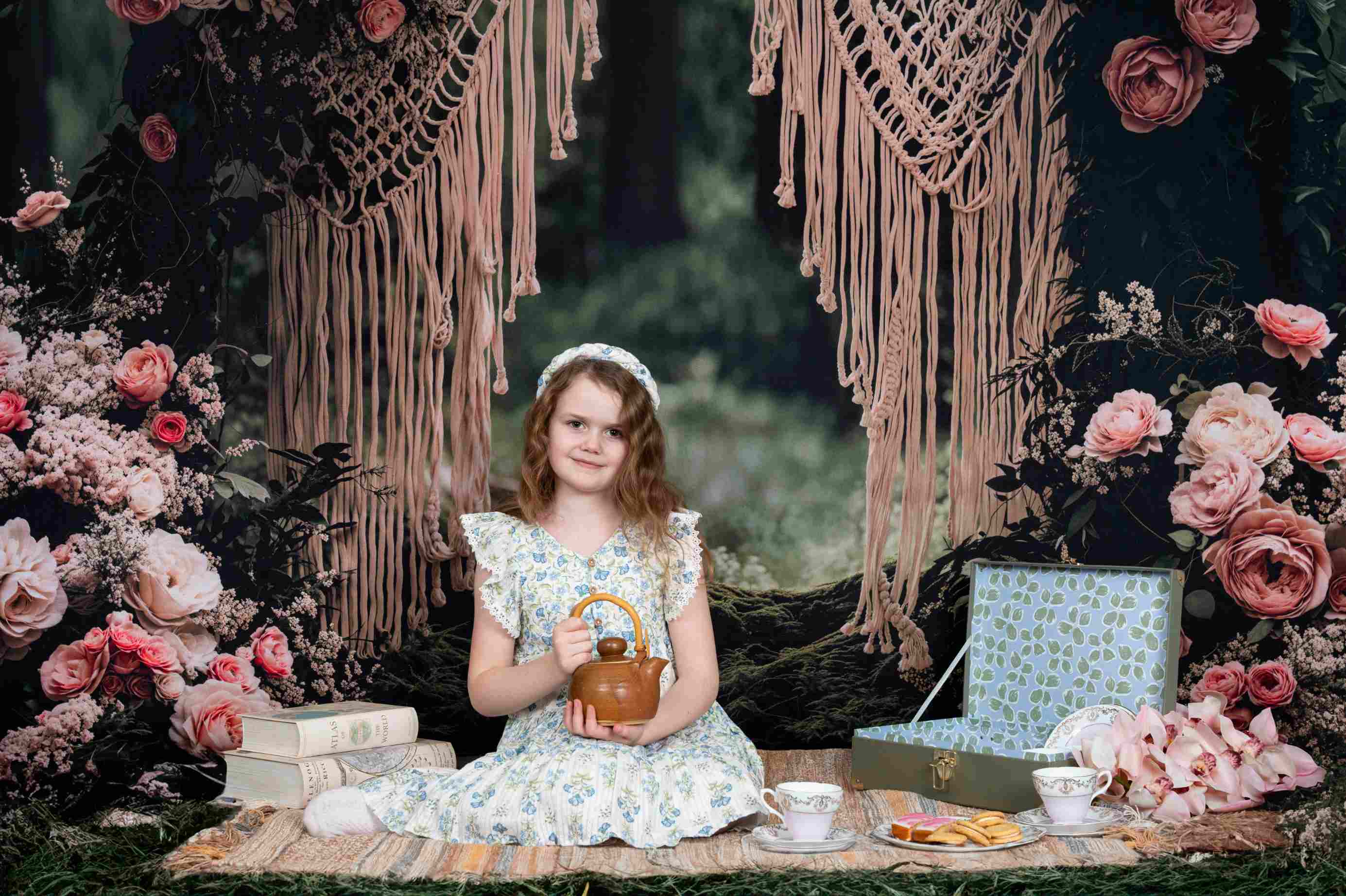 Kate Saint Valentin Bohème Floral Forêt Toile de fond en Laine conçue par Emetselch - Kate Backdrop FR