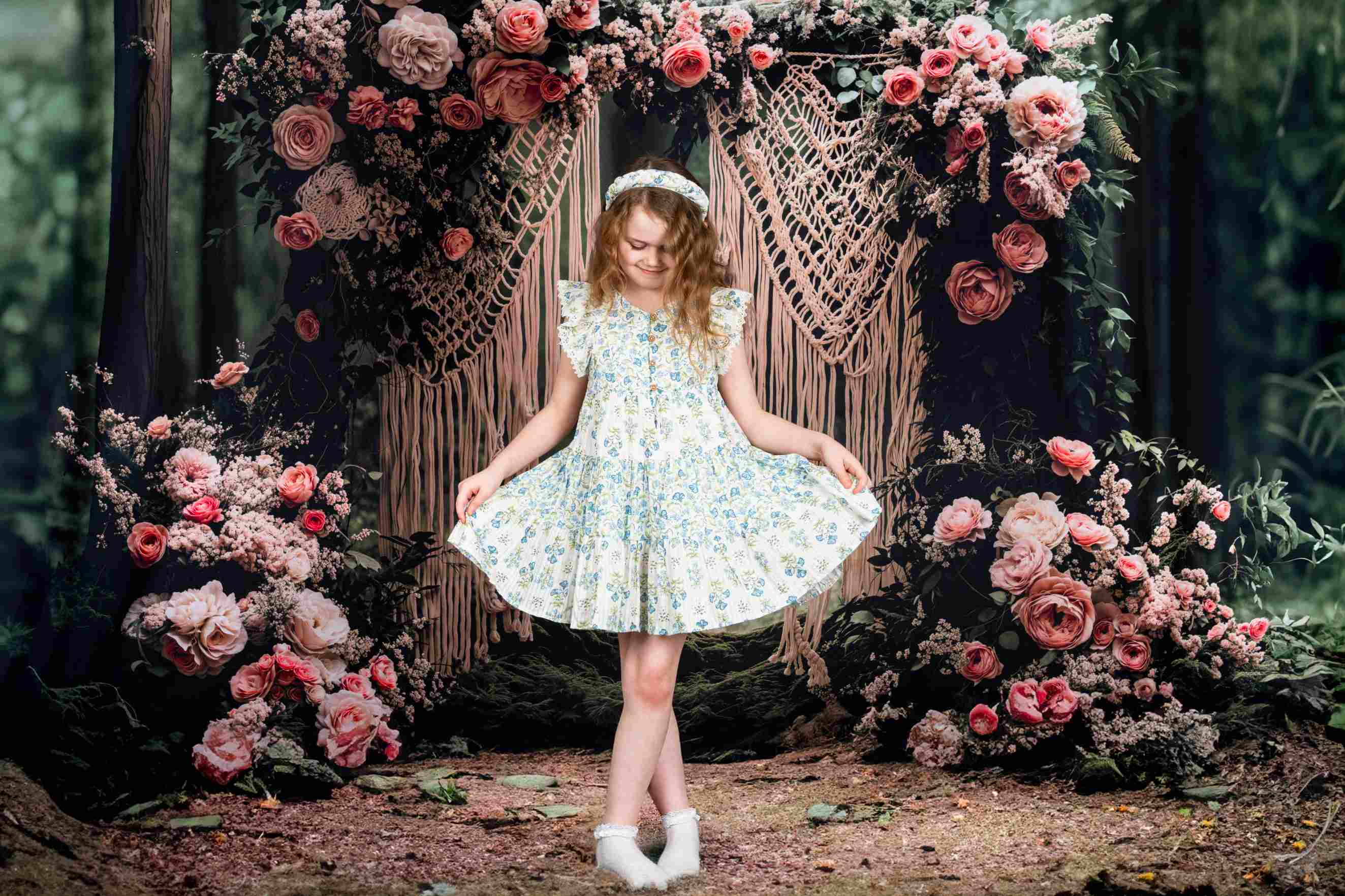 Kate Saint Valentin Bohème Floral Forêt Toile de fond en Laine conçue par Emetselch - Kate Backdrop FR