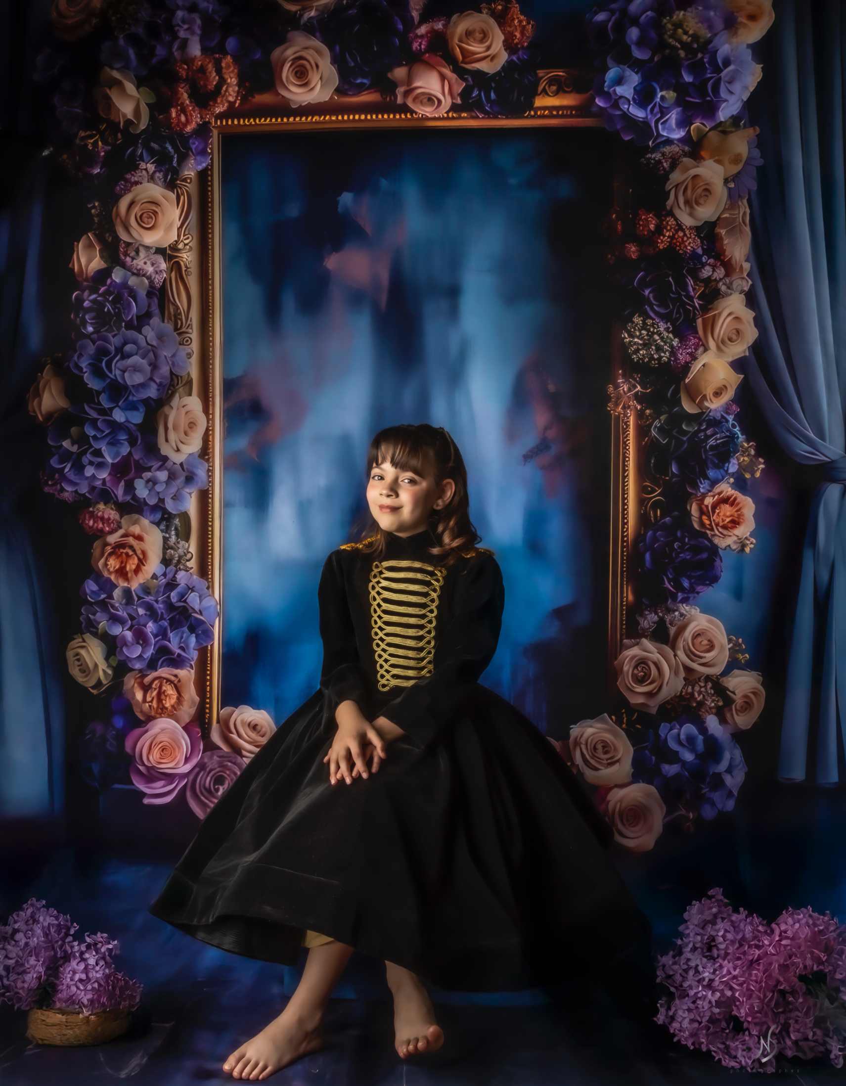 Kate Sweep Mur-à-Sol Fleurs Cadre Bleu Rideau Toile de fond conçue par Mini MakeBelieve - Kate Backdrop FR