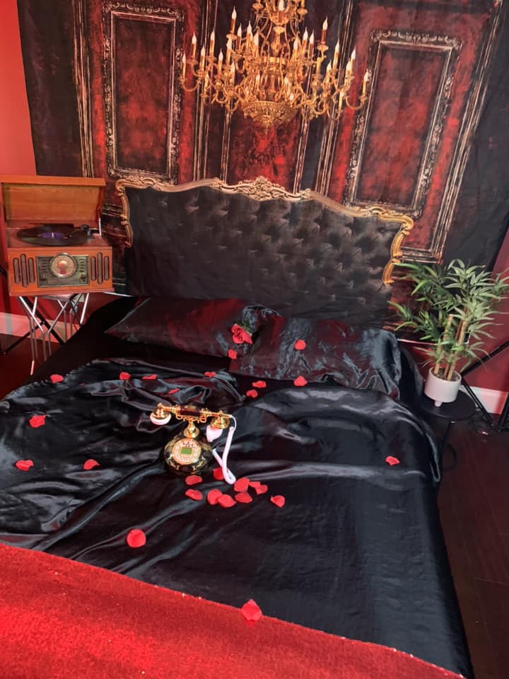 Kate Boudoir Tête de lit Rouge Mur Rétro Toile de fond conçue par Chain Photographie - Kate Backdrop FR