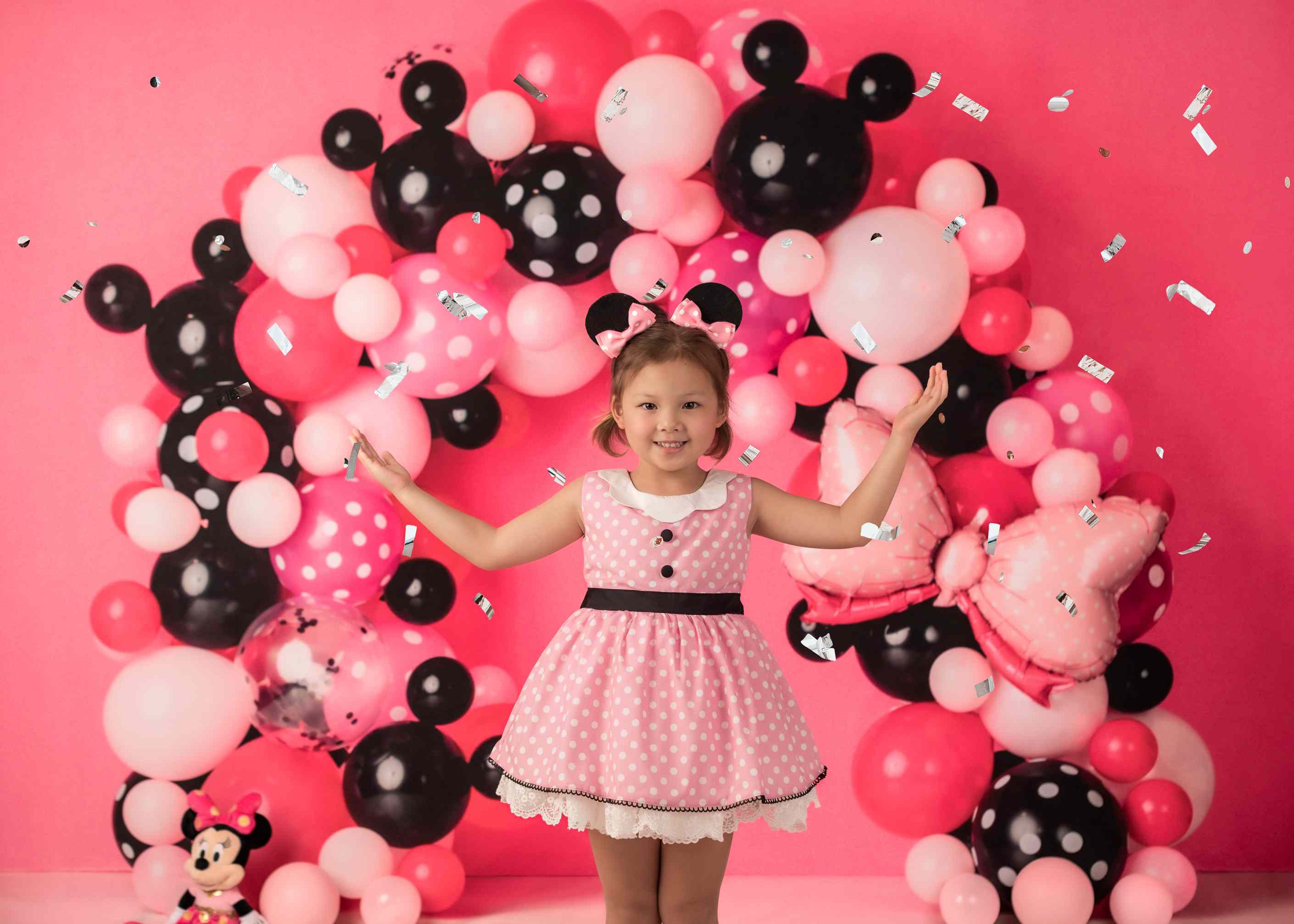 Kate Minnie Souris Arche de ballons Rose Toile de fond conçue par Mandy Ringe - Kate Backdrop FR