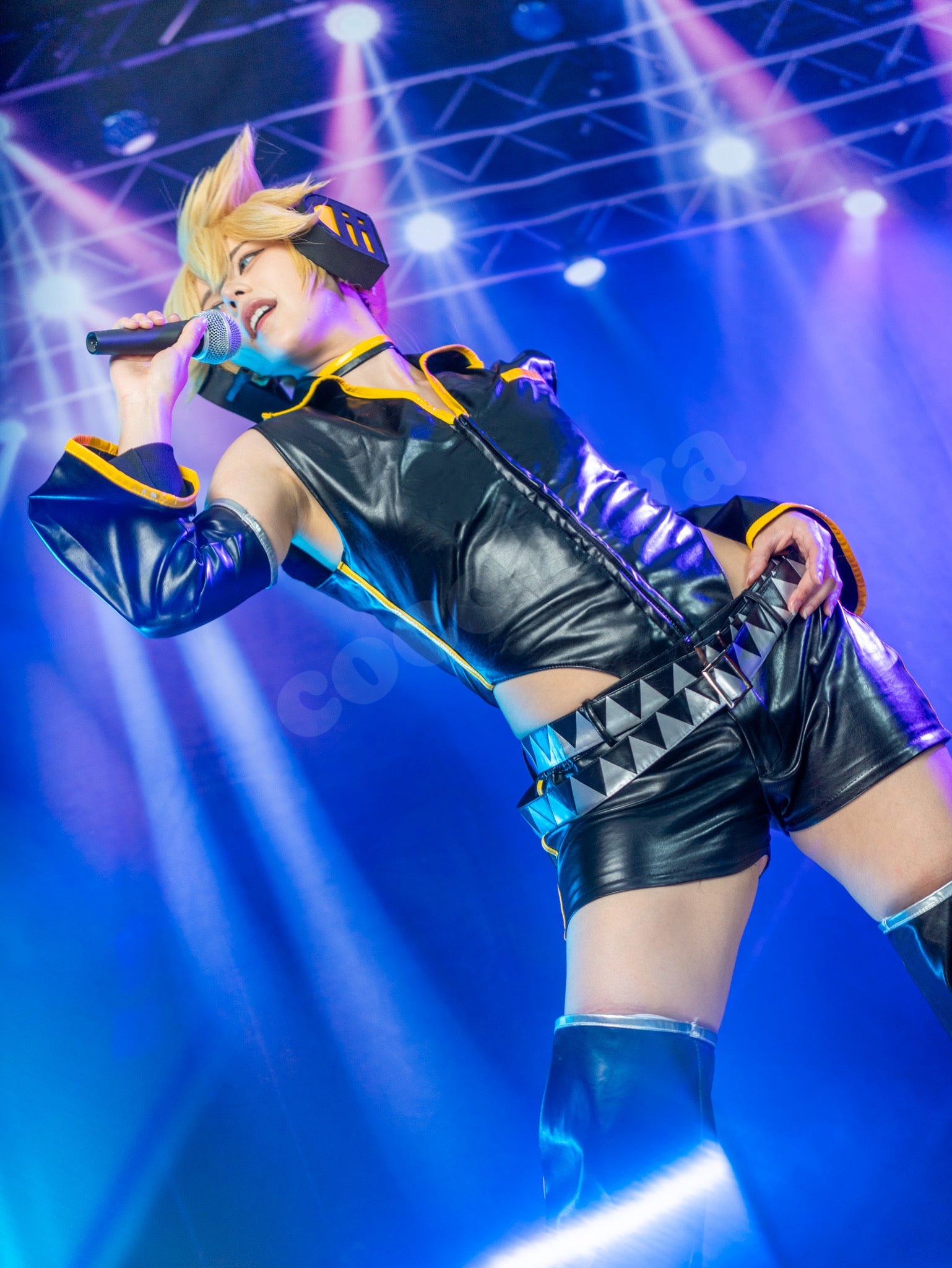 Kate Violet Sombre Scène Lumière Toile de fond conçue par Emetselch - Kate Backdrop FR