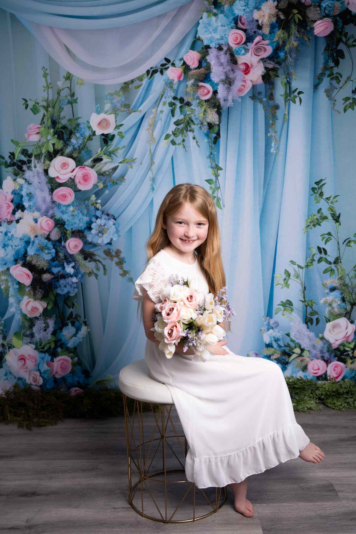 Kate Printemps Floral Bleu Rideau Doux Toile de fond conçue par Patty Roberts - Kate Backdrop FR