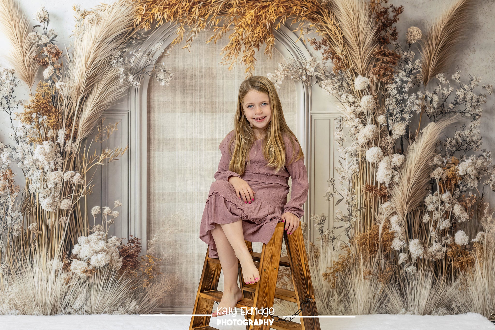 Kate Bohème Florale Arche Beige Classique Toile de fond conçue par Mini MakeBelieve - Kate Backdrop FR