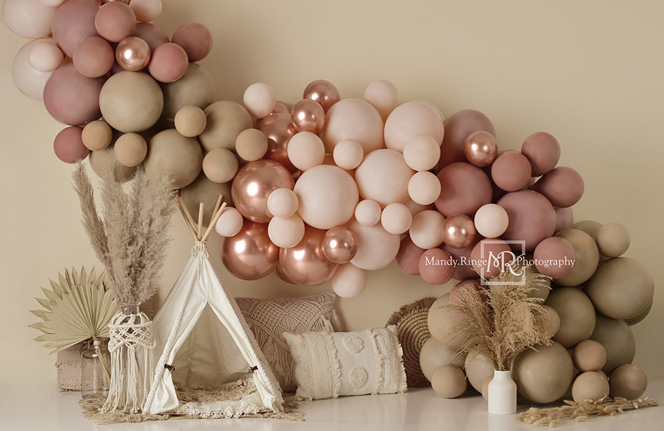 Kate Tente Boho Ballons Anniversaire Toile de fond en Laine conçue par Mandy Ringe