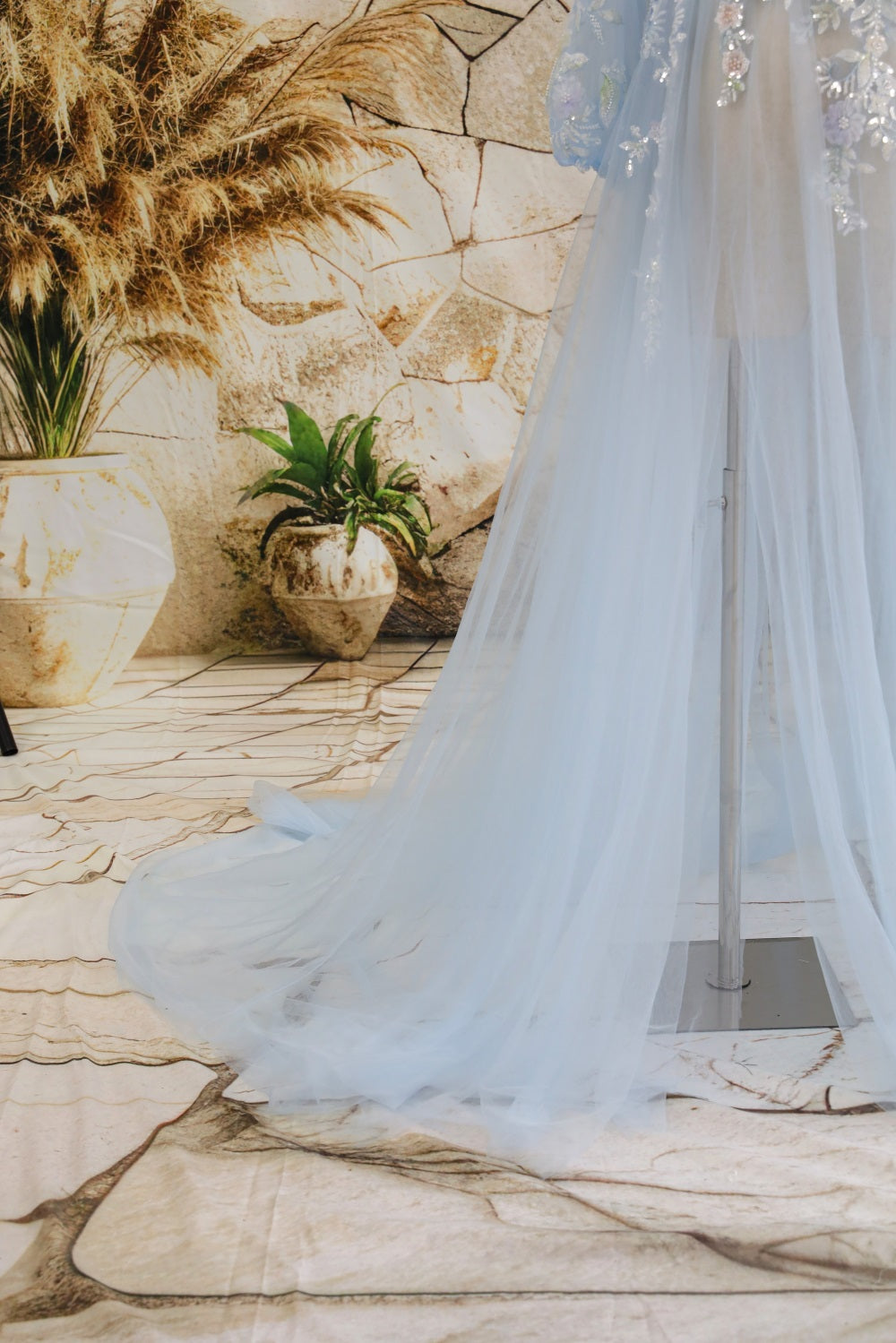 Kate Maille Col licou Manche mi-longue Dos nu Robe de Grossesse pour Séance Photo - Kate Backdrop FR