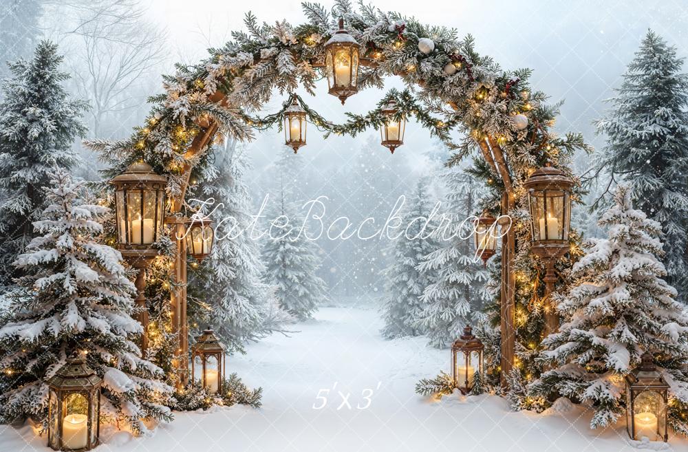 Kate Hiver Arche Sapins Lanternes Toile de fond conçue par Emetselch