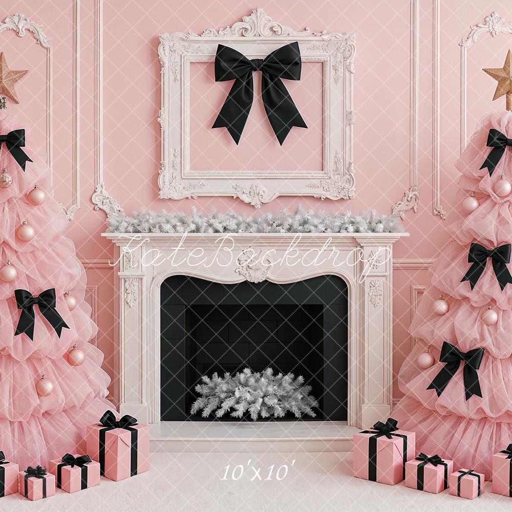 Kate Noël Cheminée Sapins Cadeaux Rose Toile de fond conçue par Ashley Paul - Kate Backdrop FR