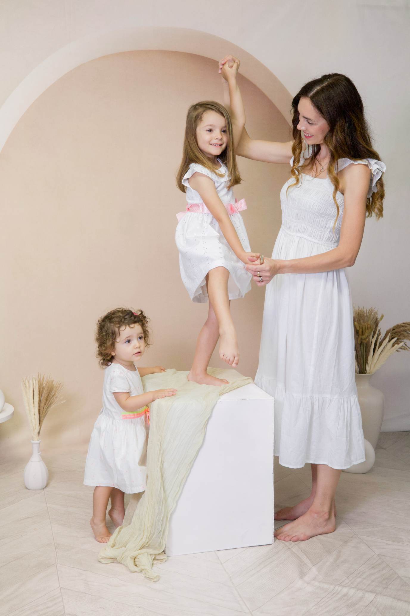 Kate Bohème Élégant Porte cintrée Style minimaliste Toile de fond conçue par Kate Image - Kate Backdrop FR