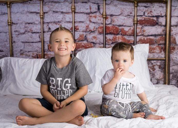 Katebackdrop£ºKate Full Brass Bed Headboard Brick Wall Backdrop for Photography Designed by Pine Park Collection