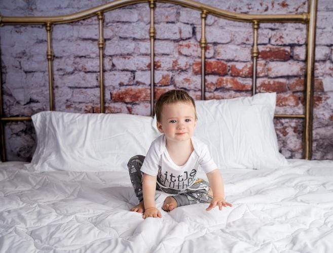 Katebackdrop£ºKate Full Brass Bed Headboard Brick Wall Backdrop for Photography Designed by Pine Park Collection