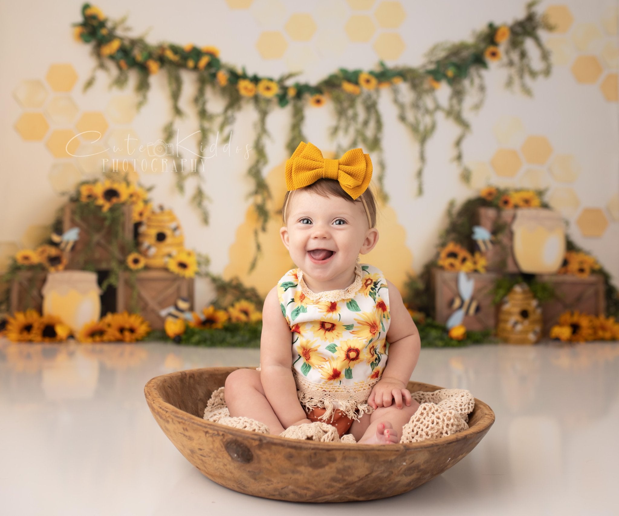 Kate Abeilles Été Jaune Toile de fond conçue par Megan Leigh - Kate Backdrop FR