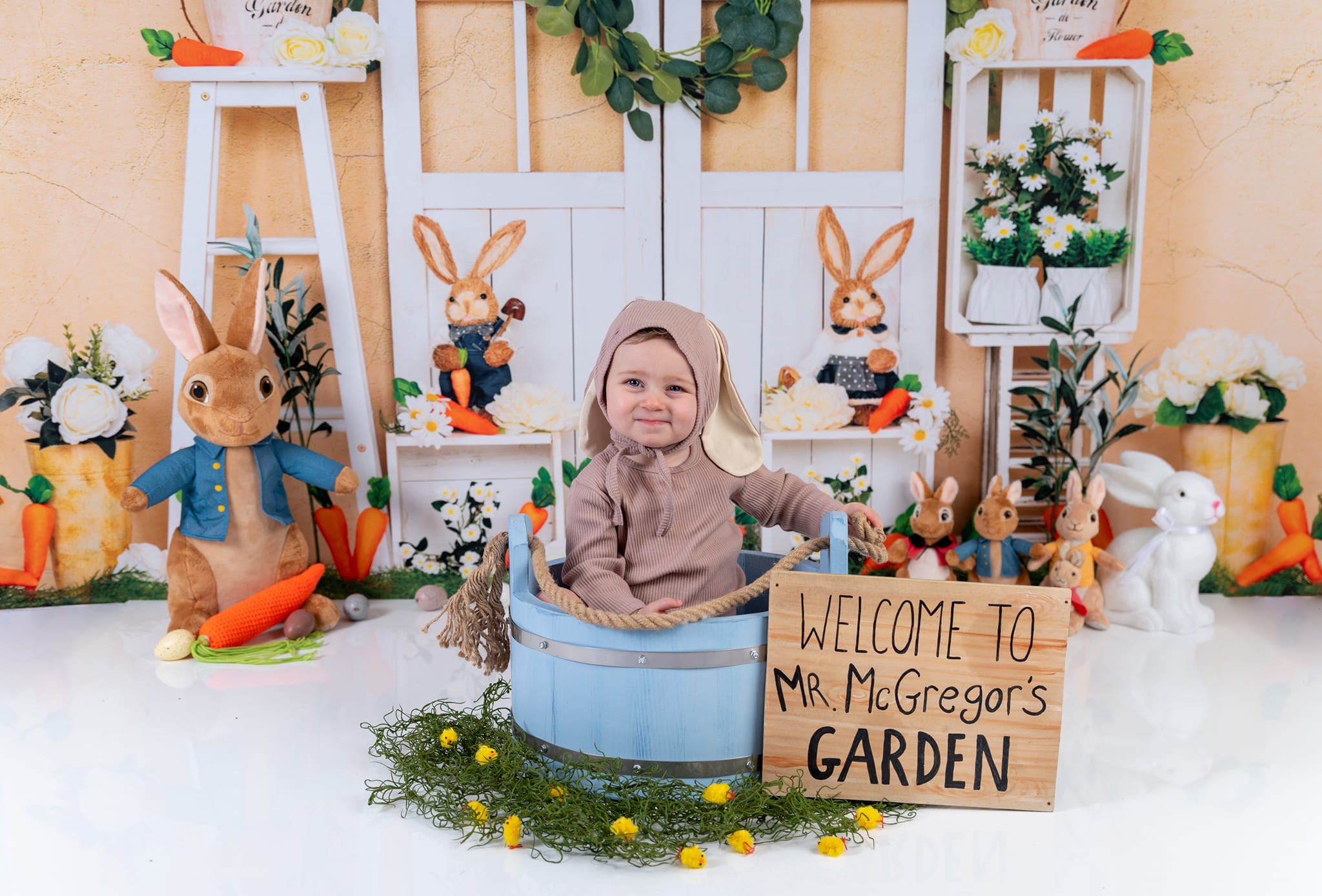 Kate Mur fissuré Jaune Lapins Pâques Porte Toile de fond conçue par Emetselch - Kate Backdrop FR