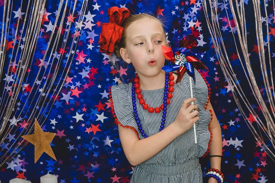 Katebackdrop£ºKate blue red star backdrop for cake smash Backdrop designed by Studio Gumot
