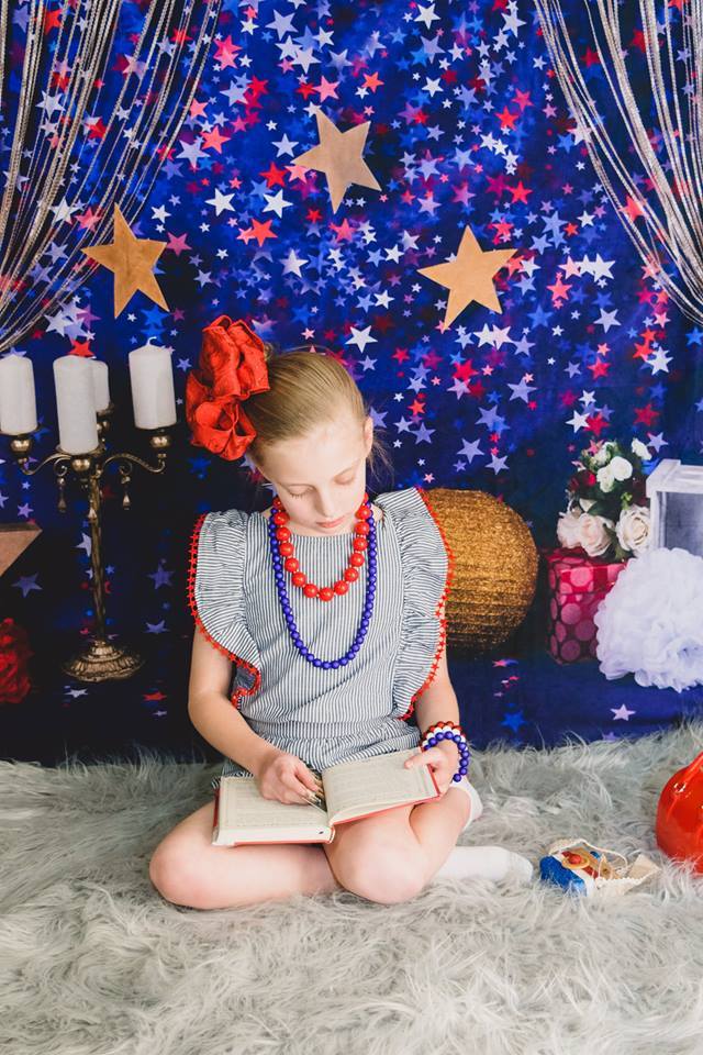 Katebackdrop£ºKate blue red star backdrop for cake smash Backdrop designed by Studio Gumot