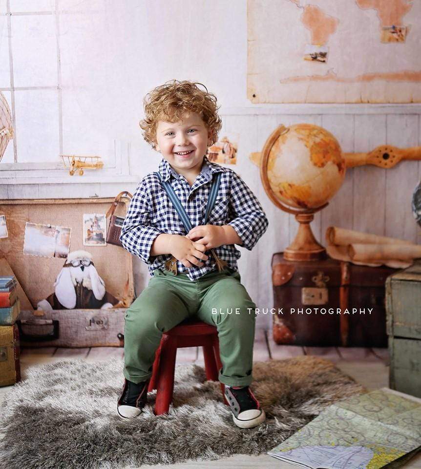 Kate Voyage autour du monde Aventurier Enfants Pilote Toile de fond Retour à l'école - Kate Backdrop FR