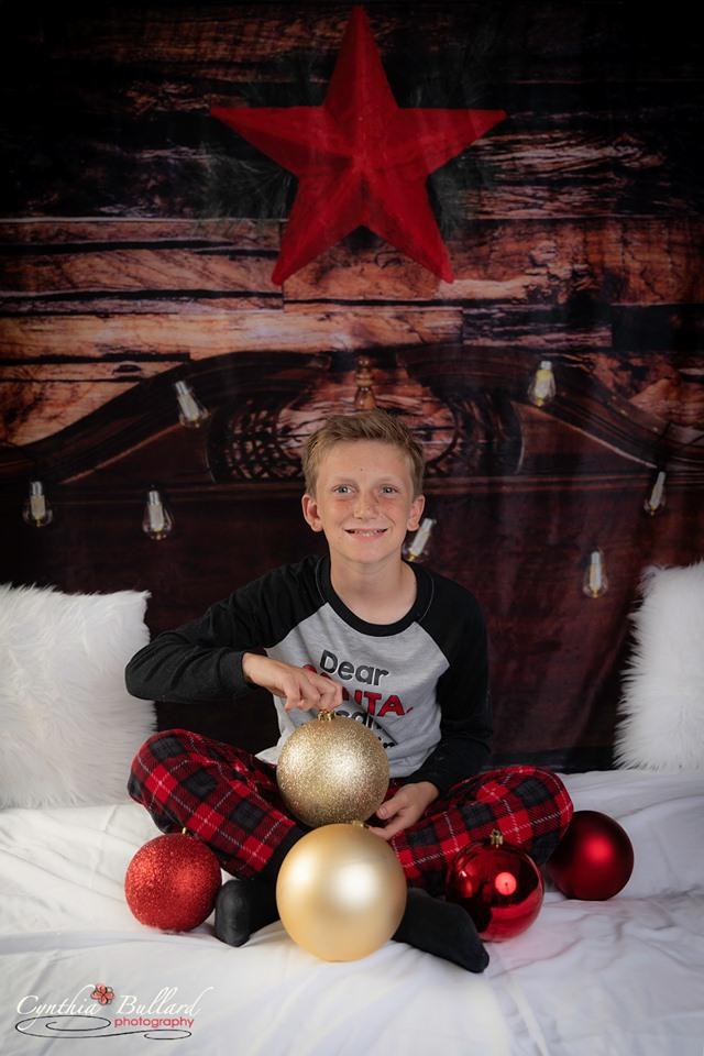 Katebackdrop£ºKate Christmas Wood Wall Headboard Backdrop designed by Arica Kirby