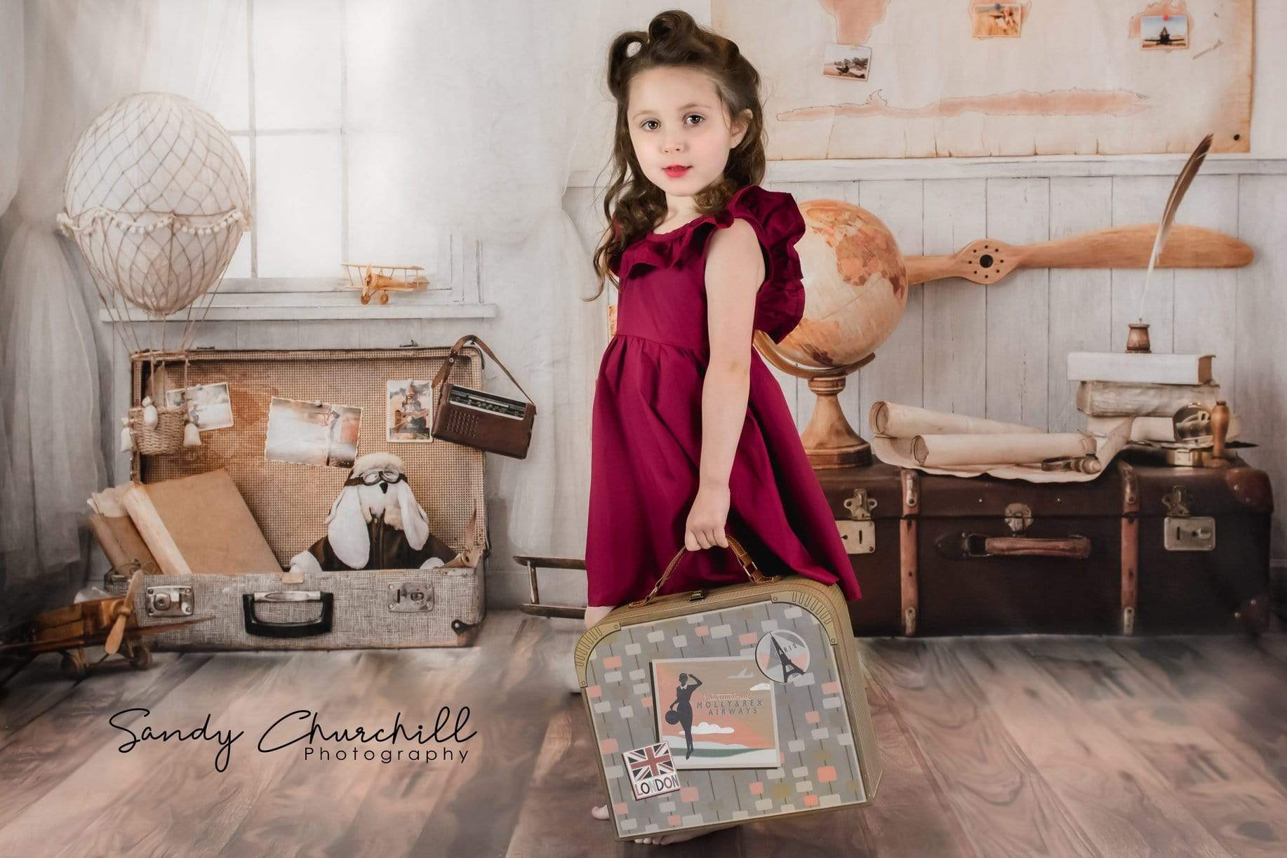 Kate Voyage autour du monde Aventurier Enfants Pilote Toile de fond Retour à l'école - Kate Backdrop FR