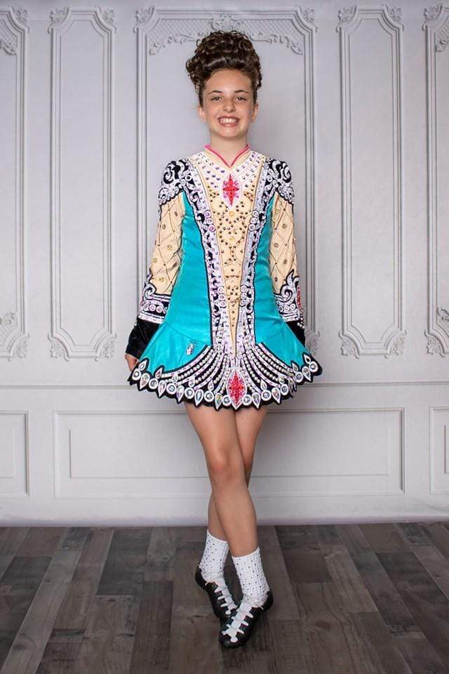 Katebackdrop拢潞Kate Gray Vintage Wall Door Backdrop