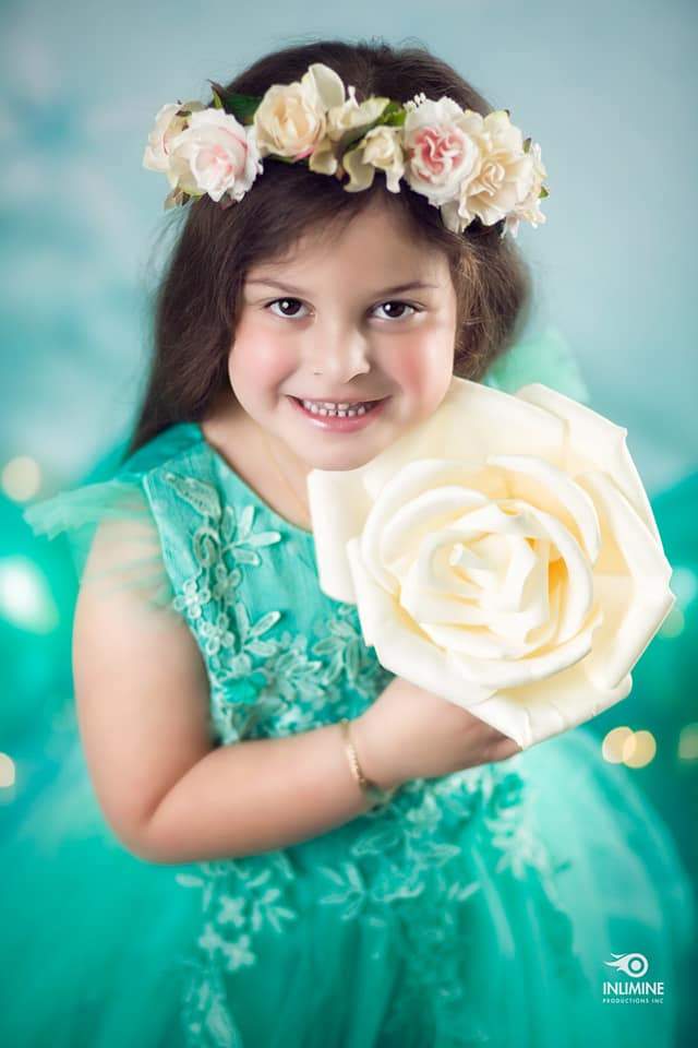 Kate Abstrait Fleurs Bleu Aquarelles Beaux-arts Toile de fond conçu par Veronika Gant - Kate Backdrop FR