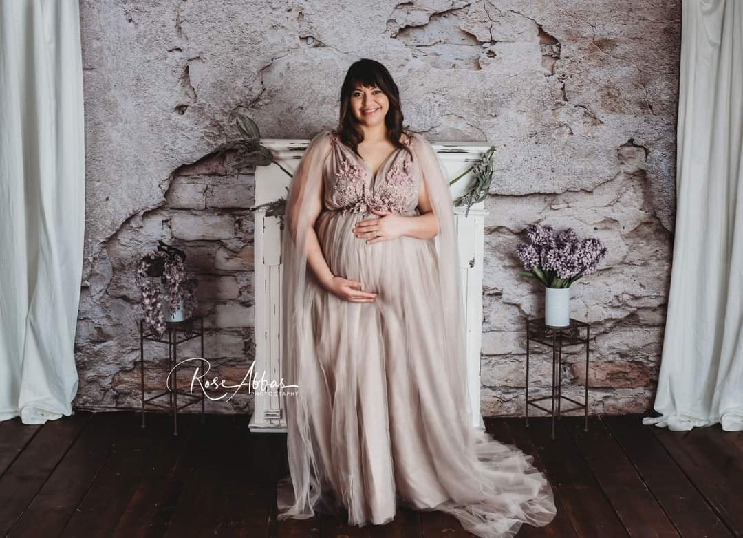 Kate Mur de briques Cheminée Fleurs Gris Toile de fond conçue par Rose Abbas - Kate Backdrop FR