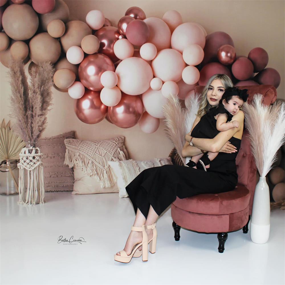 Kate Ballons Boho Macramé Oreillers Rose Toile de fond Conçu par Mandy Ringe - Kate Backdrop FR