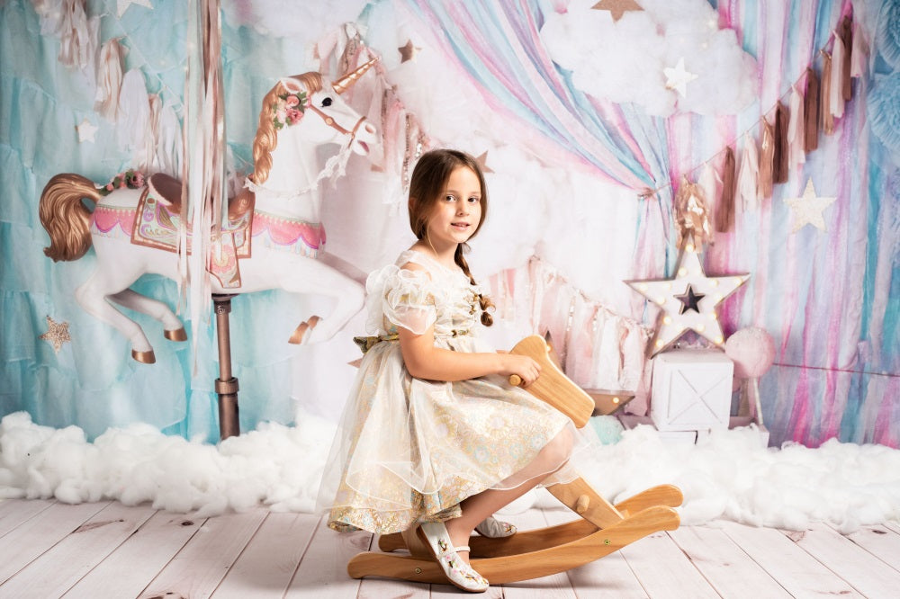Kate Anniversaire Rêves Carrousel Licorne Toile de fond conçue par Mandy Ringe - Kate Backdrop FR